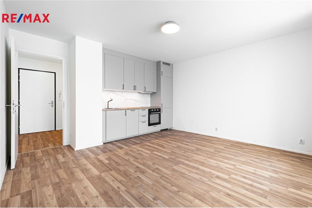 Residential - Condo/Apartment - Prague 9, City of Prague - Czech Republic - 3 - 29288084-500