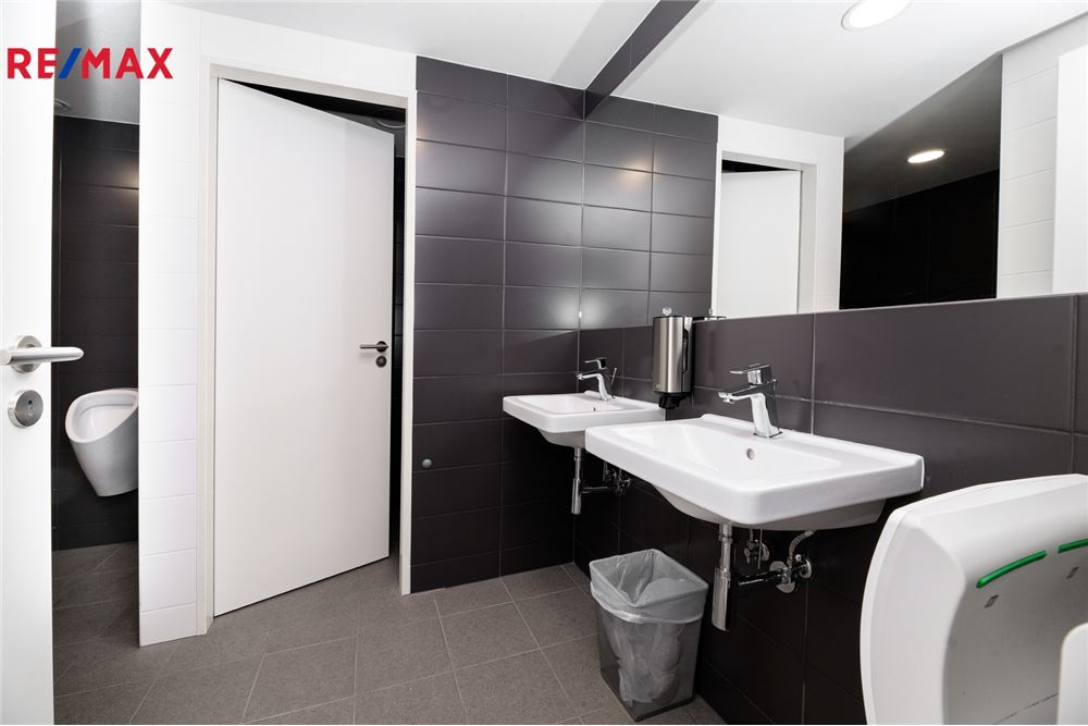 Commercial - Office Block - Mladá Boleslav, Stredocesky region - Czech Republic - 5 - 29288119-92