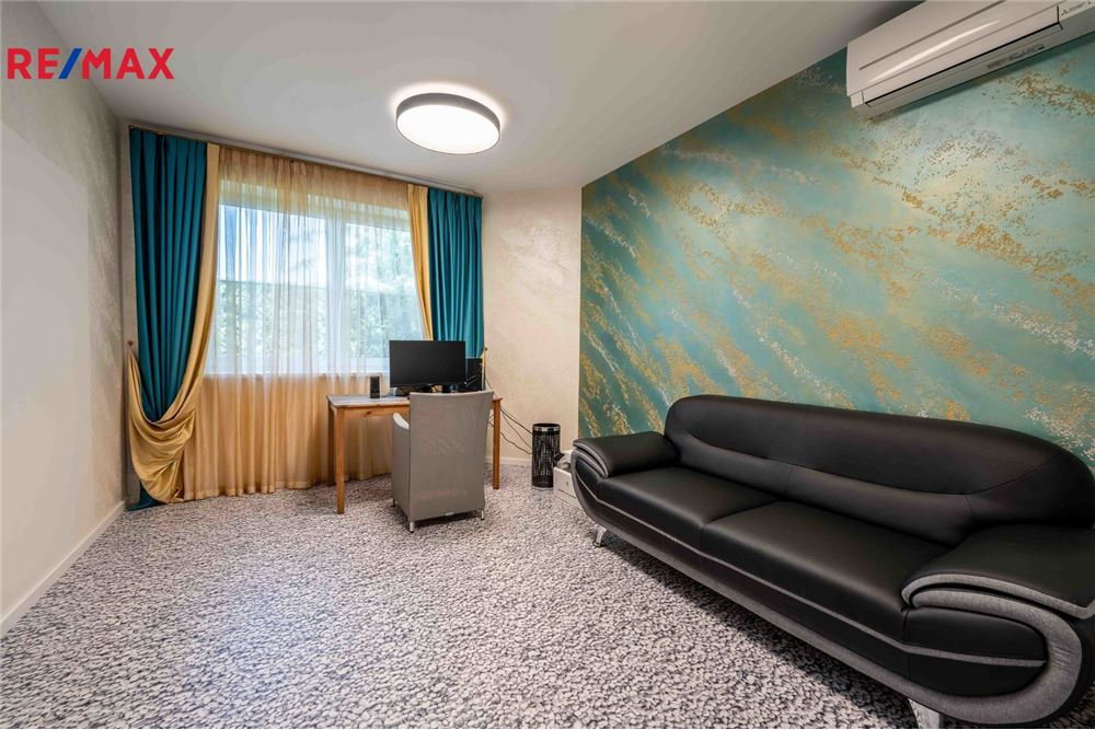 Residential - House - Jesenice, Stredocesky region - Czech Republic - 13 - 29288138-66