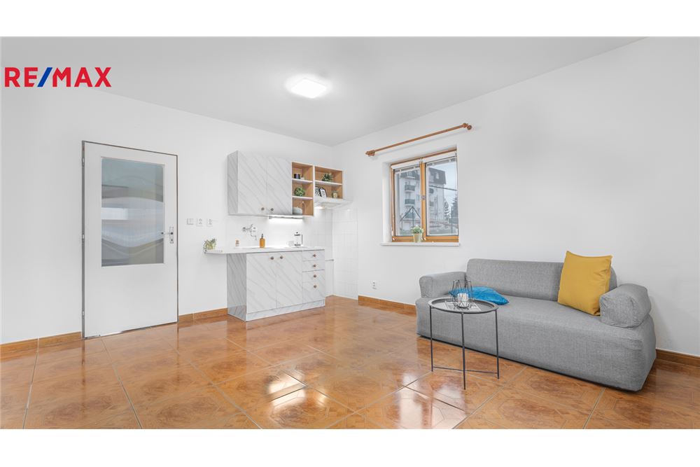 Residential - Condo/Apartment - Horšovský Týn, Plzeň region - Czech Republic - 1 - 29288082-156