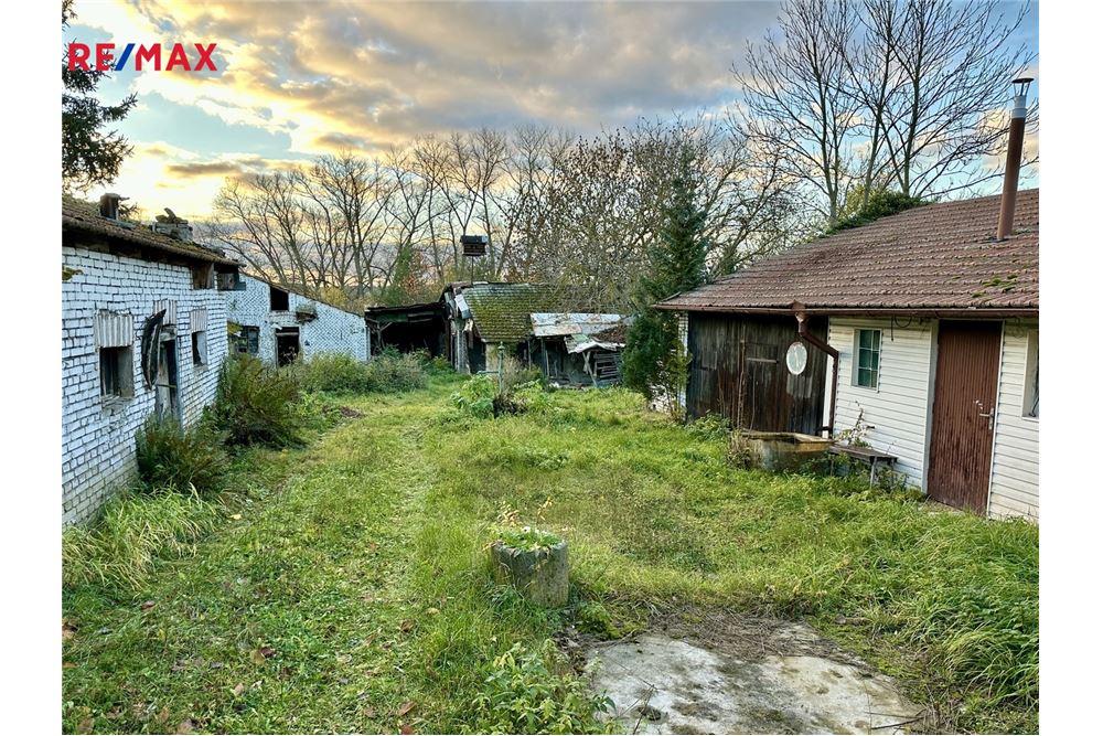 Commercieel - Grond - Unhošť, Středočeský kraj - Czech Republic - 7 - 29234019-784