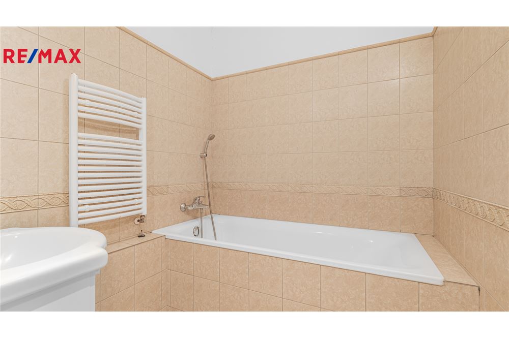 Residential - Condo/Apartment - Prague 7, City of Prague - Czech Republic - 7 - 29288067-86