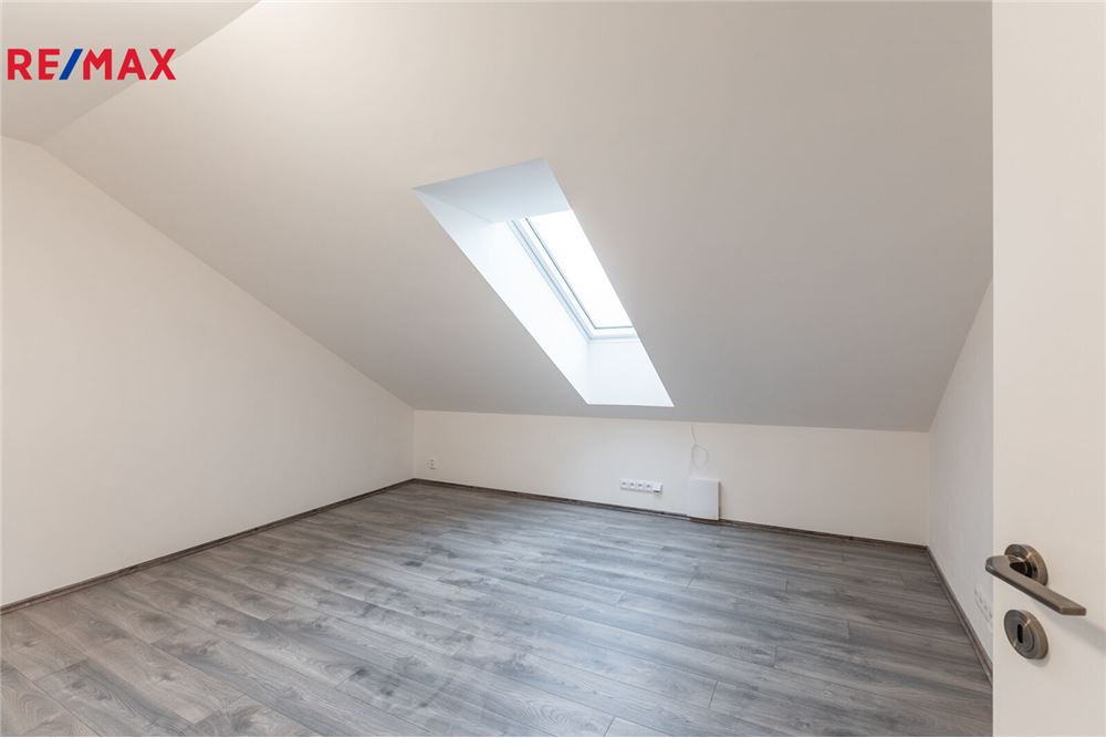 Prédio Habitacional - Apartamento - Svémyslice, Středočeský kraj - Czech Republic - 5 - 29234019-804