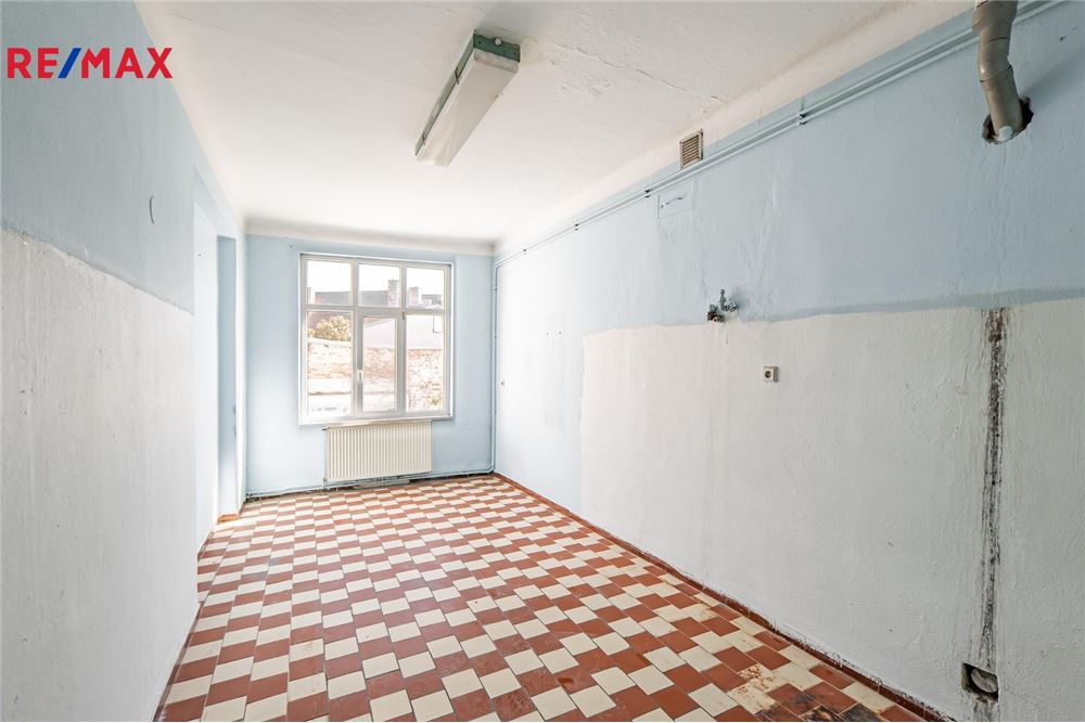 Commercial - Apartment Building - Jindřichův Hradec, Jihocesky region - Czech Republic - 14 - 29288067-74