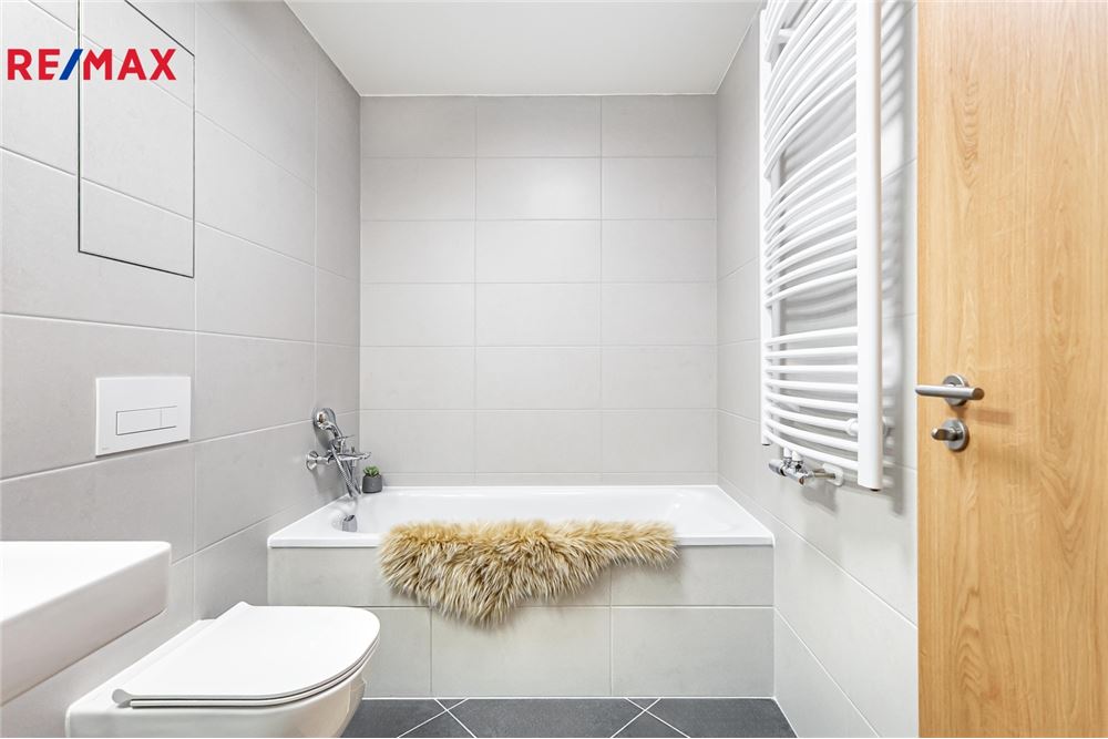 住宅 - 公寓/单元房 - Praha 9, hl. m. Praha - Czech Republic - 9 - 29288163-24