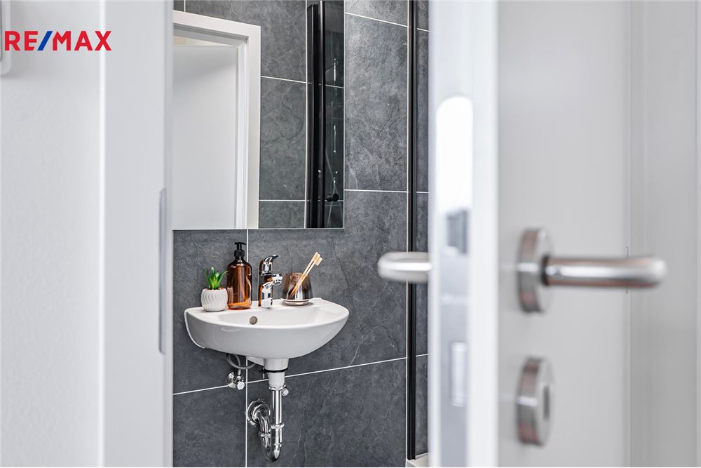 Residential - Condo/Apartment - Prague 4, City of Prague - Czech Republic - 8 - 29288067-82