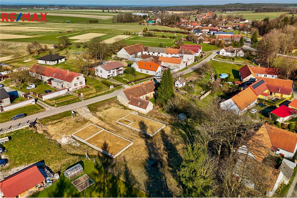 Commercial - Land - Lišov, Jihocesky region - Czech Republic - 14 - 29288151-9