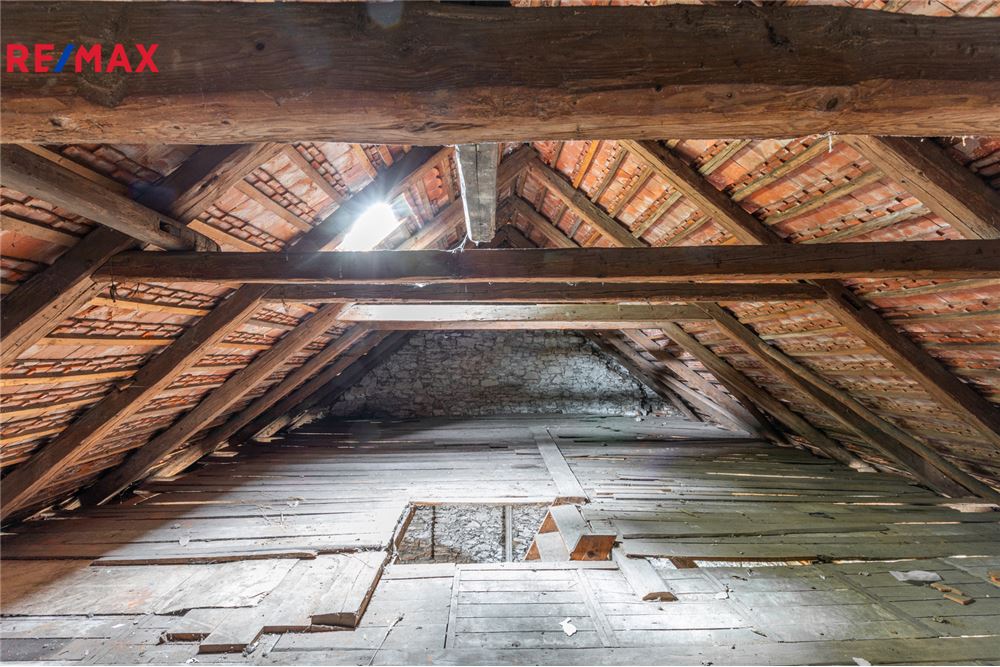 Prédio Habitacional - Casa - Hostomice, Středočeský kraj - Czech Republic - 27 - 29234029-380