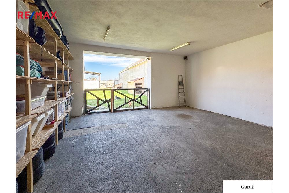 Residential - House - Zvěrkovice, Vysocina region - Czech Republic - 45 - 29229009-86