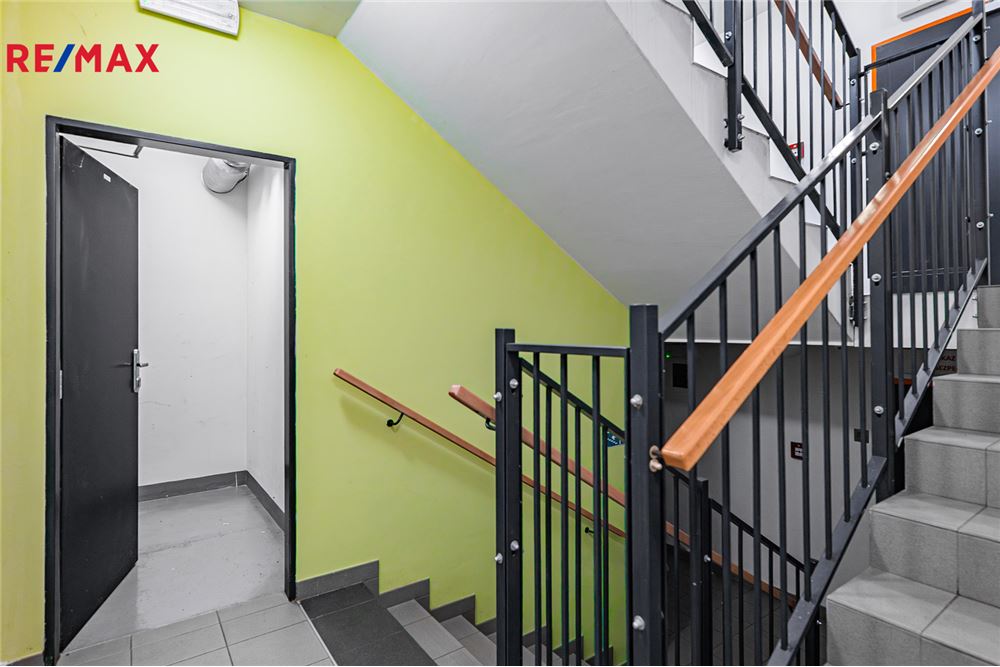 Commercial - Warehouse - Prague 10, City of Prague - Czech Republic - 3 - 29288163-16