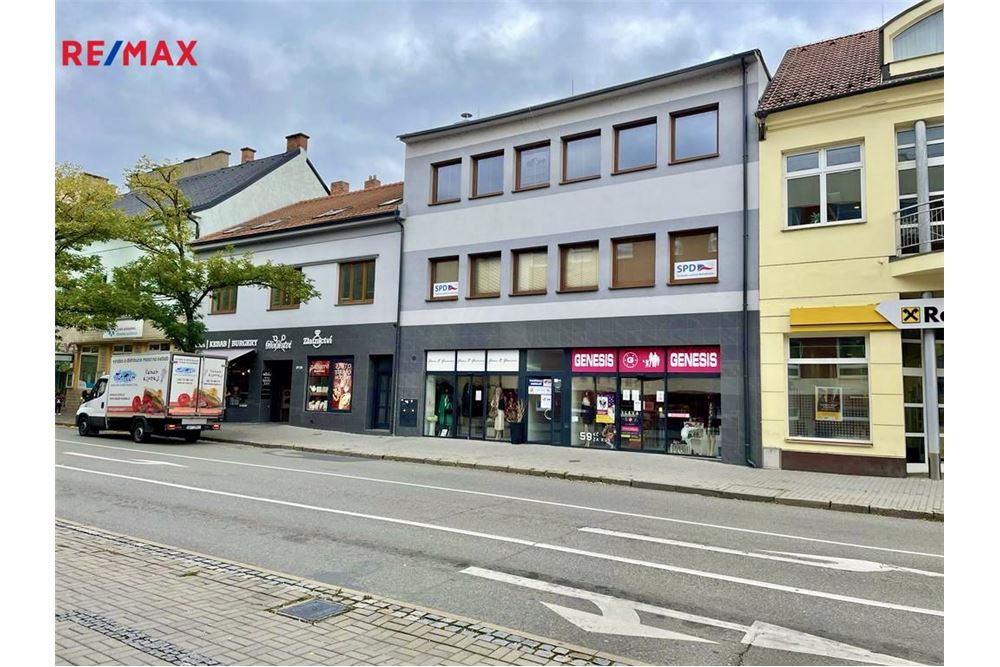 वाणिज्यिक - ऑफिस ब्लाक - Hodonín, Jihomoravský kraj - Czech Republic - 2 - 29211050-436