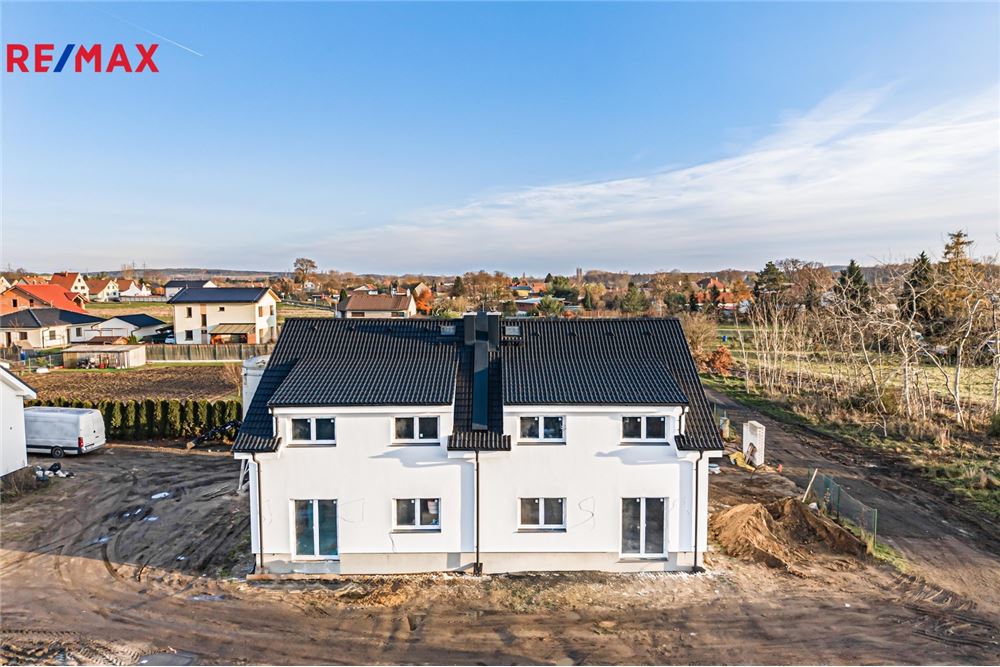 Residential - House - Velký Borek, Stredocesky region - Czech Republic - 11 - 29288084-499