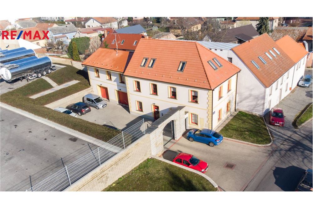 Commercial - Office Block - Roudnice nad Labem, Ústí nad Labem region - Czech Republic - 1 - 29234030-324