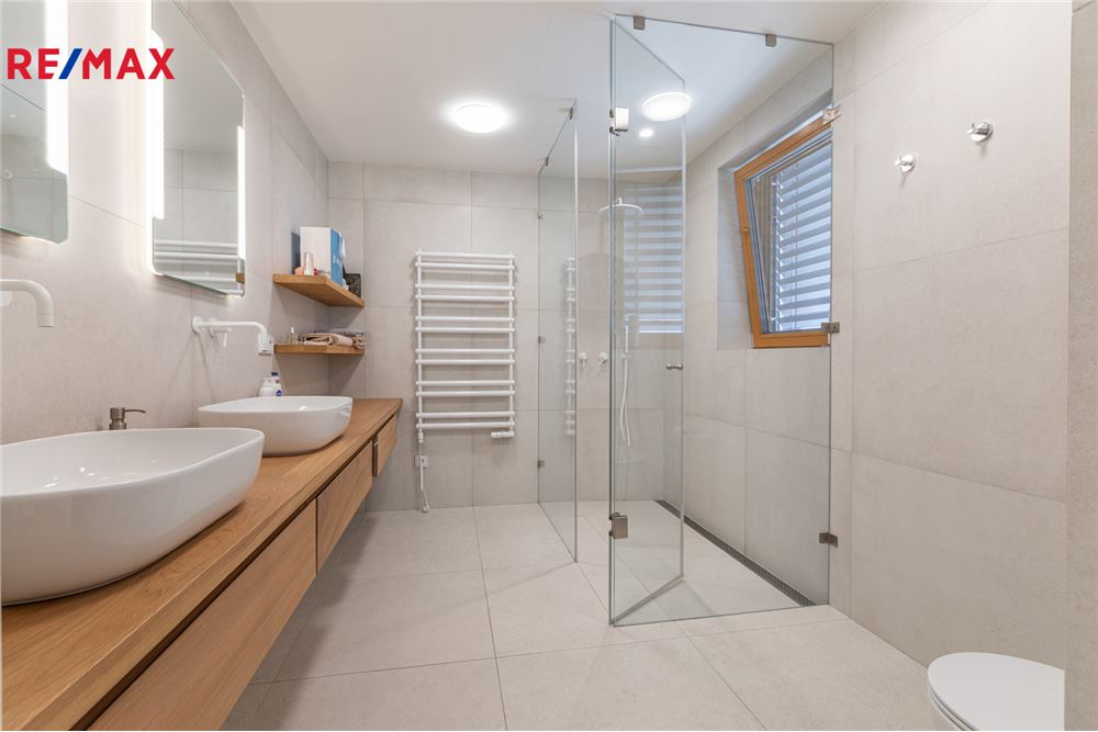 Residencial - Villa - Praha 6, hl. m. Praha - Czech Republic - 12 - 29234030-309