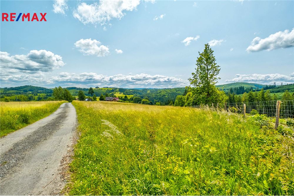 Commercial - Land - Mikulůvka, Zlín region - Czech Republic - 14 - 29288106-107
