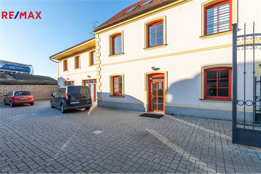 Commercial - Office Block - Roudnice nad Labem, Ústí nad Labem region - Czech Republic - 4 - 29234030-324