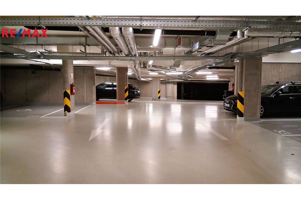 Commercial - Garage - Prague 10, City of Prague - Czech Republic - 2 - 29288172-7