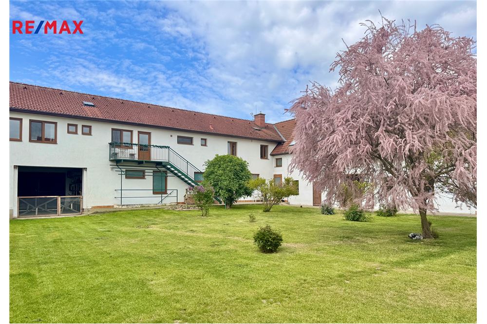 Residential - House - Zvěrkovice, Vysocina region - Czech Republic - 1 - 29229009-86