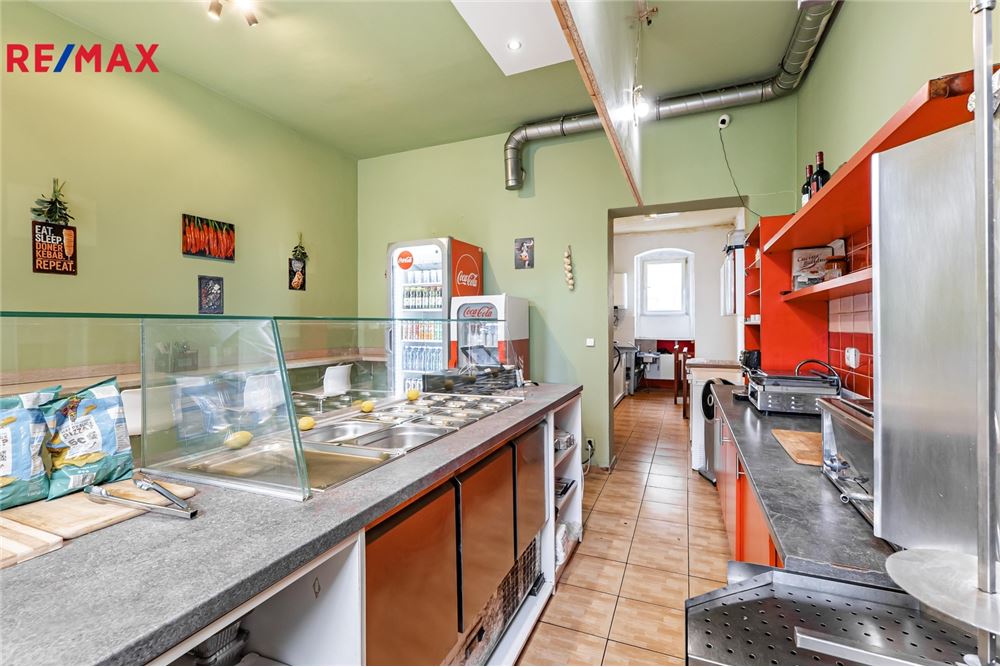 Commercial - Restaurant - Karlovy Vary, Karlovy Vary region - Czech Republic - 7 - 29288175-1