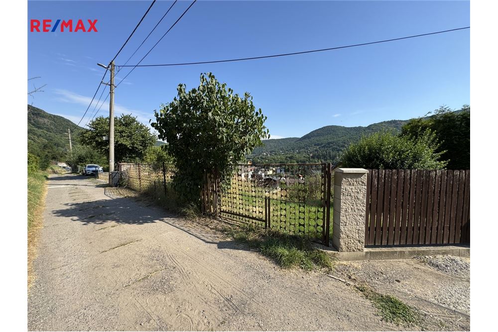 Comercial - Terreno - Ústí nad Labem, Ústecký kraj - Czech Republic - 18 - 29234043-2