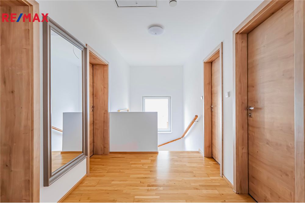 Residential - House - Veleň, Stredocesky region - Czech Republic - 18 - 29288064-124