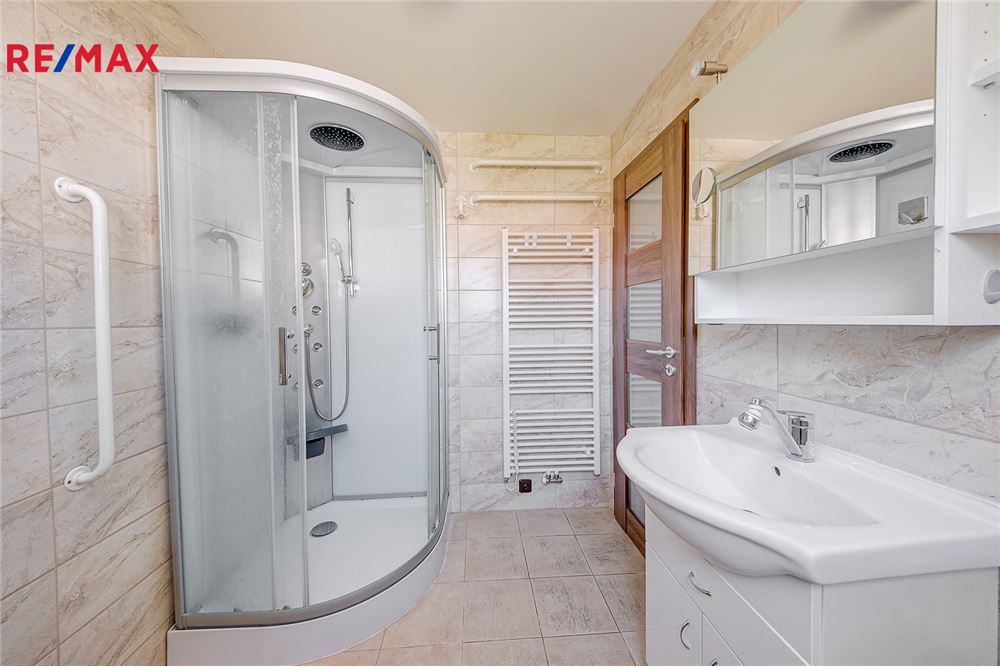 Residential - Condo/Apartment - Úvaly, Stredocesky region - Czech Republic - 14 - 29288132-70