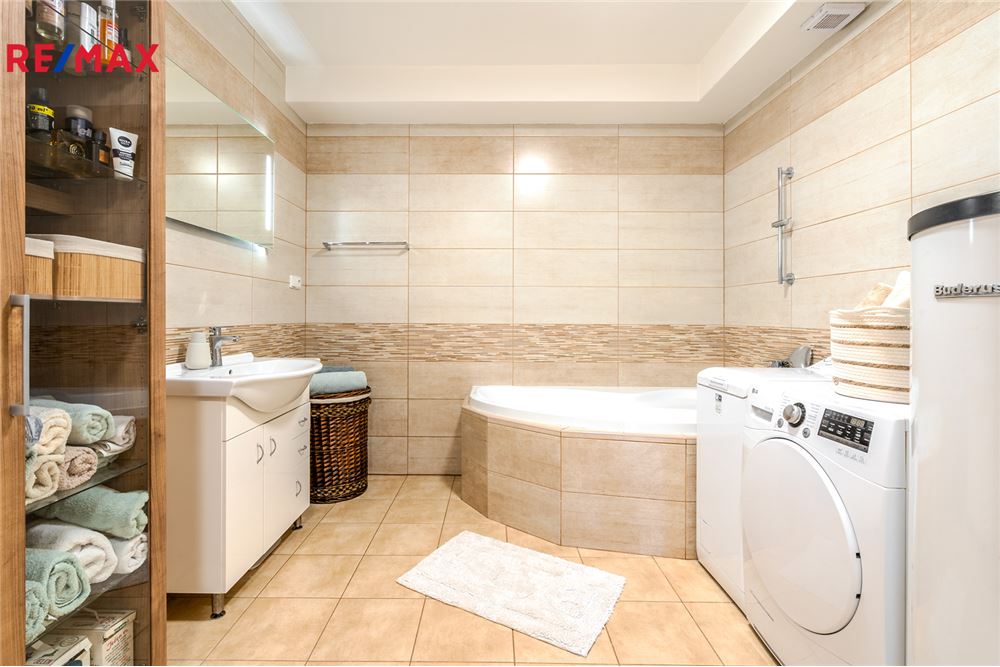 Residential - House - Oponešice, Vysocina region - Czech Republic - 23 - 29229012-94