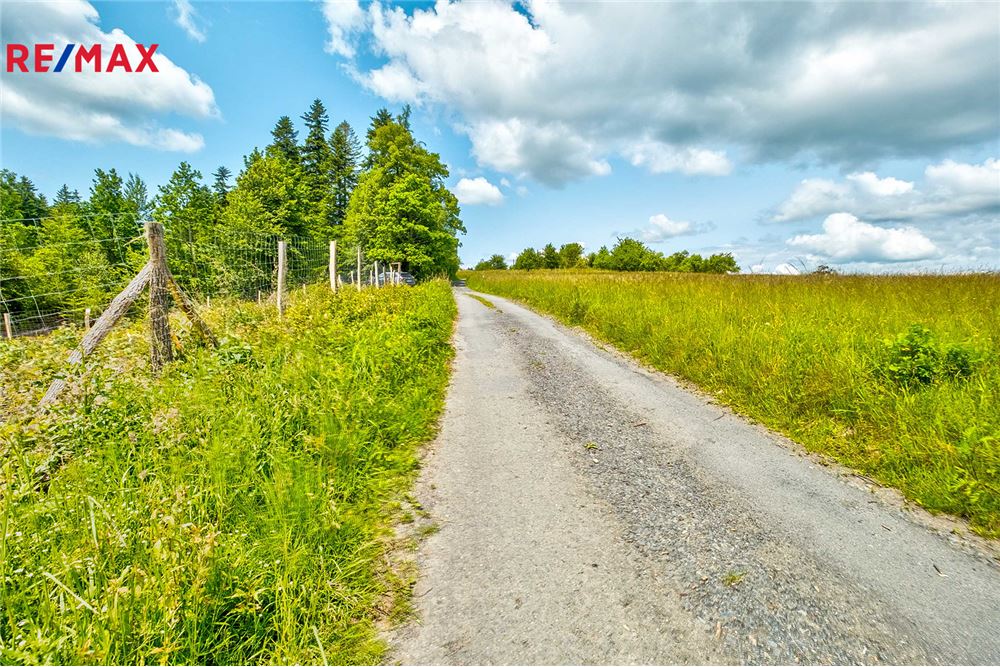 Commercial - Land - Mikulůvka, Zlín region - Czech Republic - 15 - 29288106-107