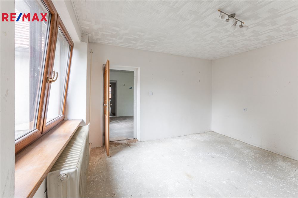 Prédio Habitacional - Casa - Hostomice, Středočeský kraj - Czech Republic - 18 - 29234029-380