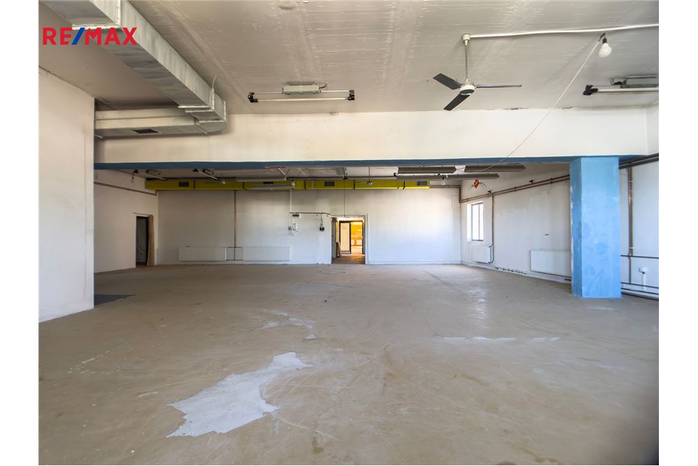 Komersyal - Pamilihang Mall - Rousínov, Jihomoravský kraj - Czech Republic - 12 - 29284093-23