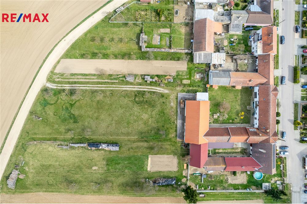 Residential - House - Zvěrkovice, Vysocina region - Czech Republic - 53 - 29229009-86