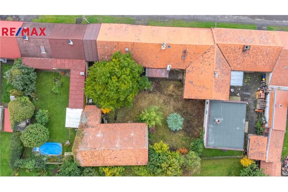 Prédio Habitacional - Casa - Hostomice, Středočeský kraj - Czech Republic - 5 - 29234029-380