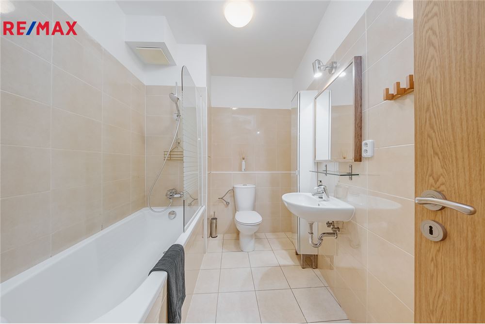 Residential - Condo/Apartment - Prague 9, City of Prague - Czech Republic - 8 - 29288132-86