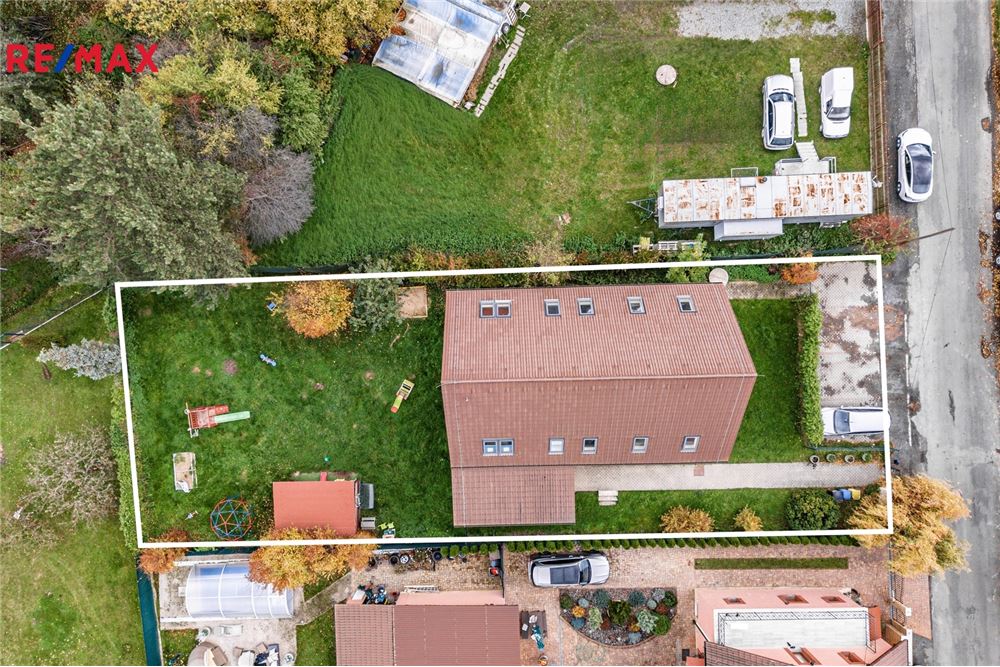 Residential - House - Úvaly, Stredocesky region - Czech Republic - 10 - 29288084-479