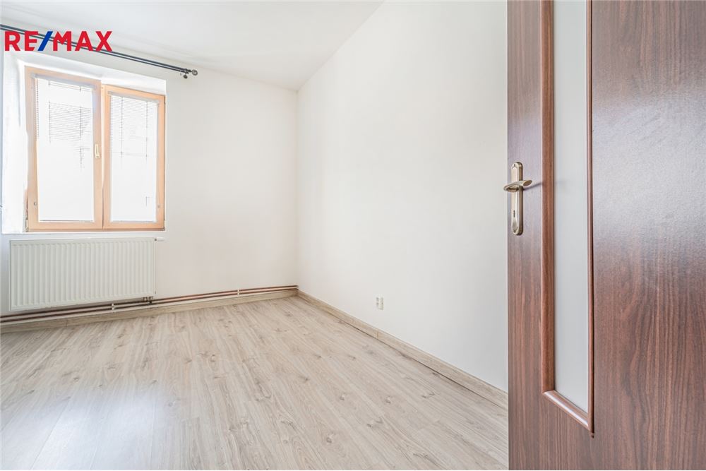 Residential - House - Kladno, Stredocesky region - Czech Republic - 21 - 29288171-6