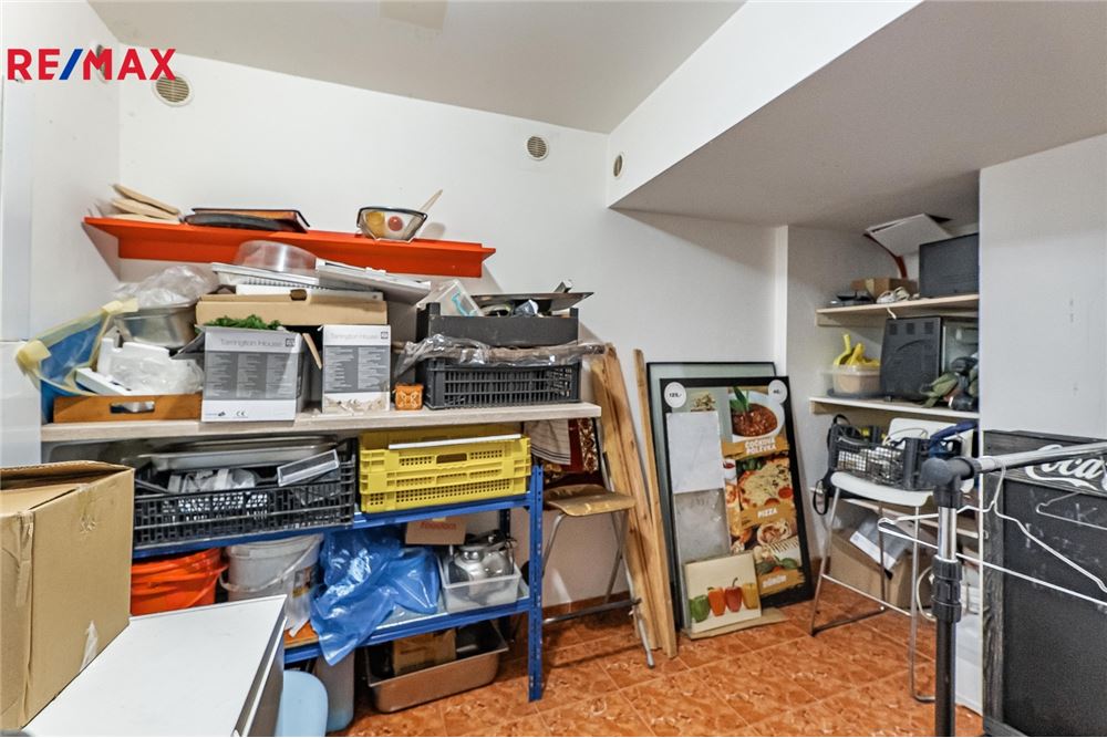 Commercial - Restaurant - Karlovy Vary, Karlovy Vary region - Czech Republic - 11 - 29288175-1