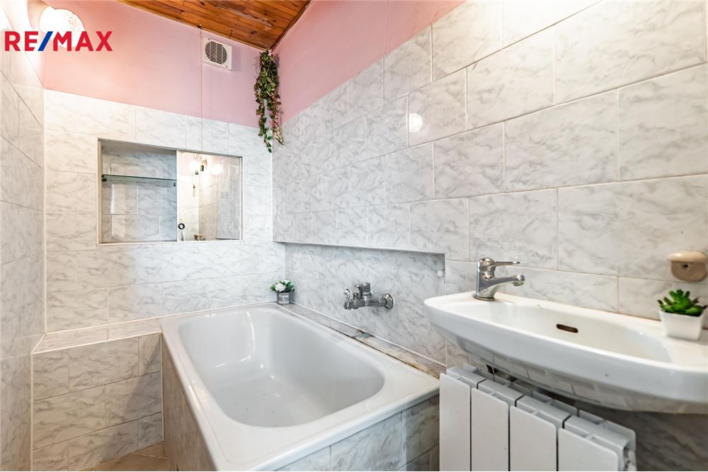 Residential - House - Mladá Boleslav, Stredocesky region - Czech Republic - 12 - 29288119-87