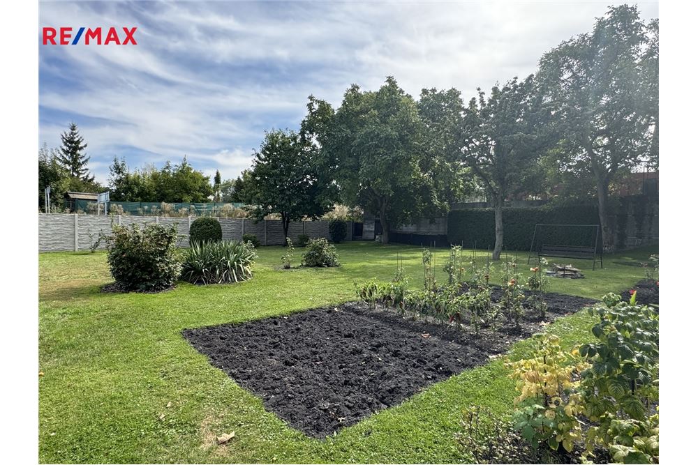 वाणिज्यिक - भूमि - Kladno, Středočeský kraj - Czech Republic - 10 - 29309064-182