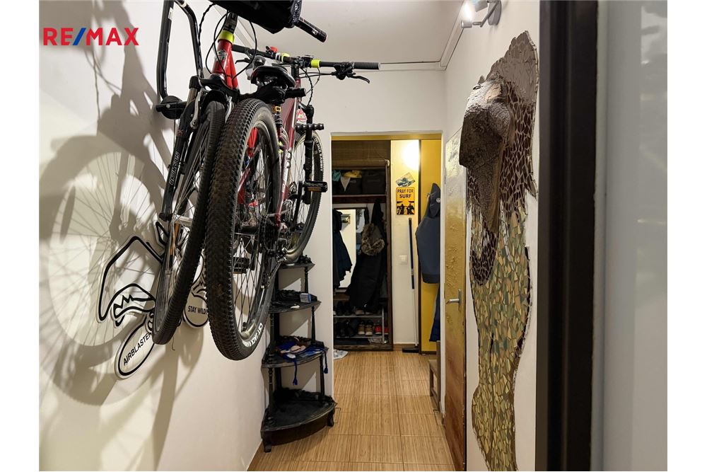 Prédio Habitacional - Apartamento - Praha 8, hl. m. Praha - Czech Republic - 11 - 29234043-6