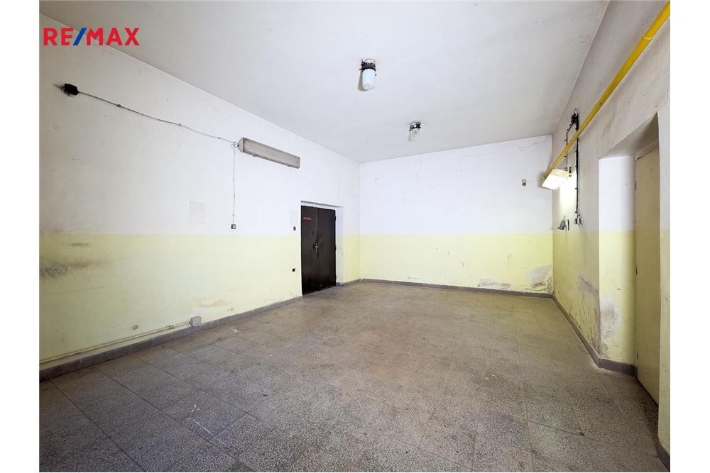 Commercial - Shopping Mall - Jaroměřice nad Rokytnou, Vysocina region - Czech Republic - 10 - 29229017-95