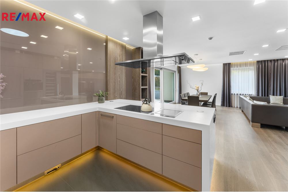 Residenziale - Casa - Praha 5, hl. m. Praha - Czech Republic - 4 - 29234029-389