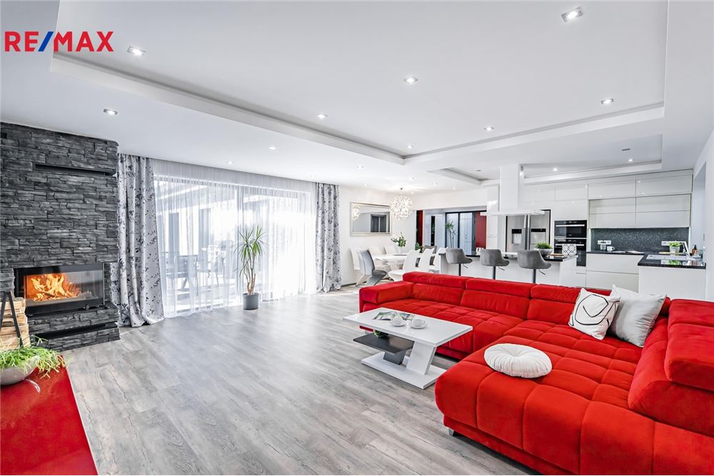 Residential - House - Kralovice, Stredocesky region - Czech Republic - 4 - 29288084-484