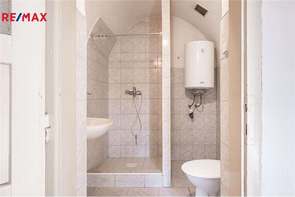 Residential - House - Jemnice, Vysocina region - Czech Republic - 16 - 29229012-101