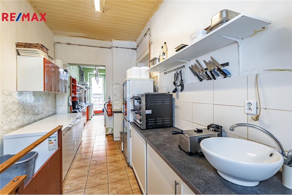 Commercial - Restaurant - Karlovy Vary, Karlovy Vary region - Czech Republic - 8 - 29288175-1