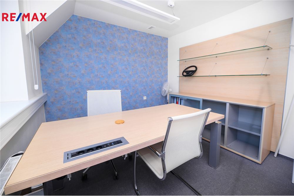 Commercial - Office Block - Mladá Boleslav, Stredocesky region - Czech Republic - 6 - 29288119-92