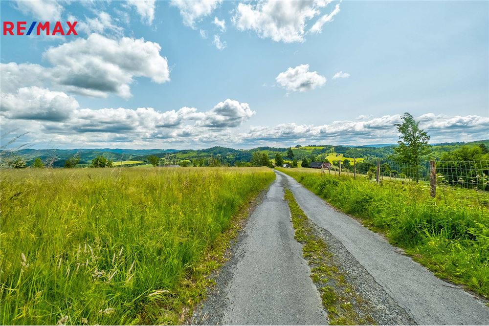 Commercial - Land - Mikulůvka, Zlín region - Czech Republic - 12 - 29288106-107