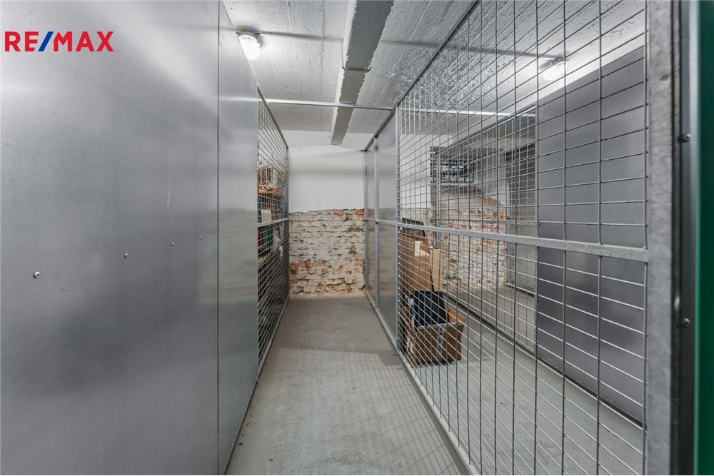 Prédio Habitacional - Apartamento - Praha 3, hl. m. Praha - Czech Republic - 17 - 29234029-346