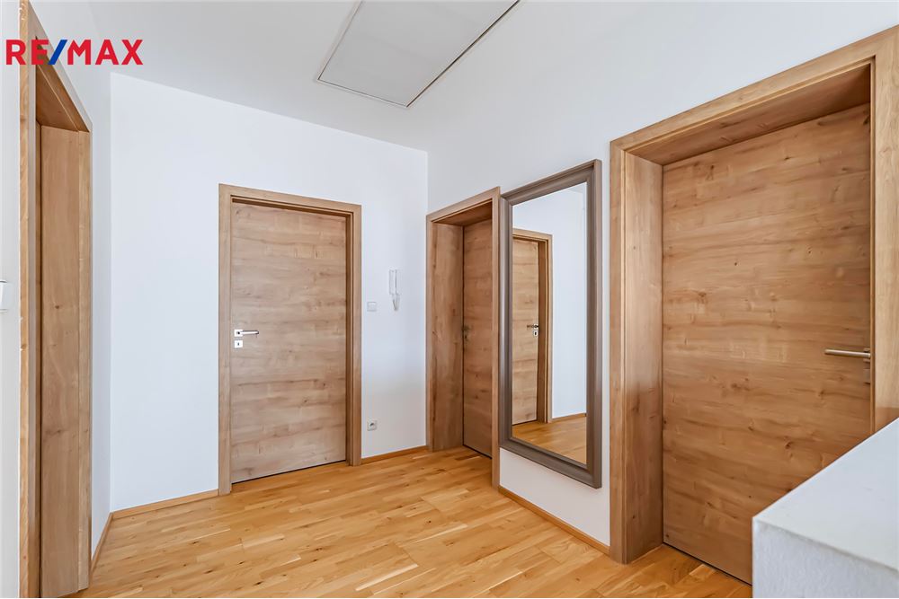 Residential - House - Veleň, Stredocesky region - Czech Republic - 21 - 29288064-124