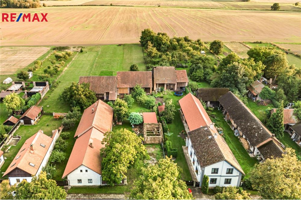 Commercial - Land - Ostroměř, Hradec Králové region - Czech Republic - 2 - 29288165-4