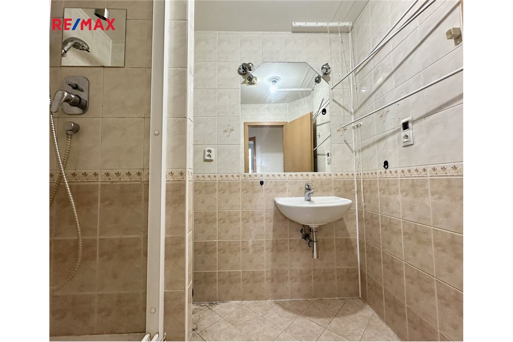 Residenziale - Appartamento - Praha 4, hl. m. Praha - Czech Republic - 16 - 29234019-796